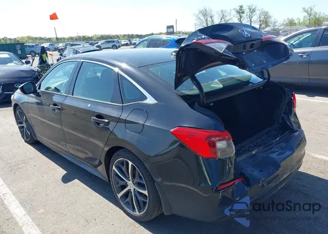 2024 Honda Civic Touring z USA, uszkodzony, nr VIN 2HGFE1F9XRH324588